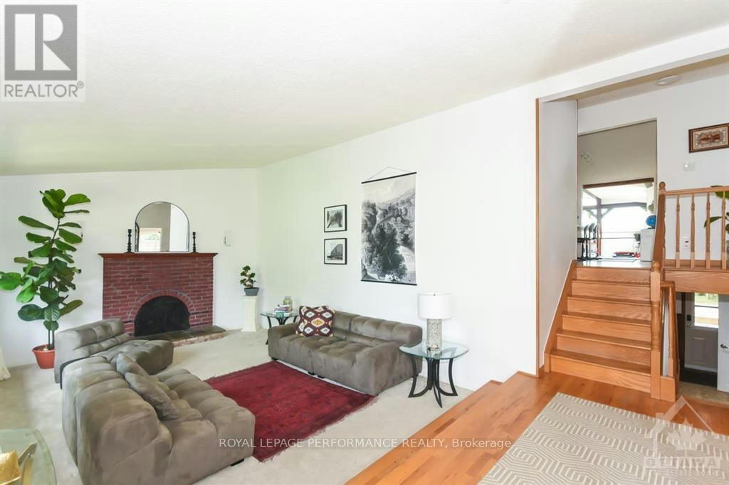 85 Crownhill Street, Ottawa, ON, K1J 6W9 - 5