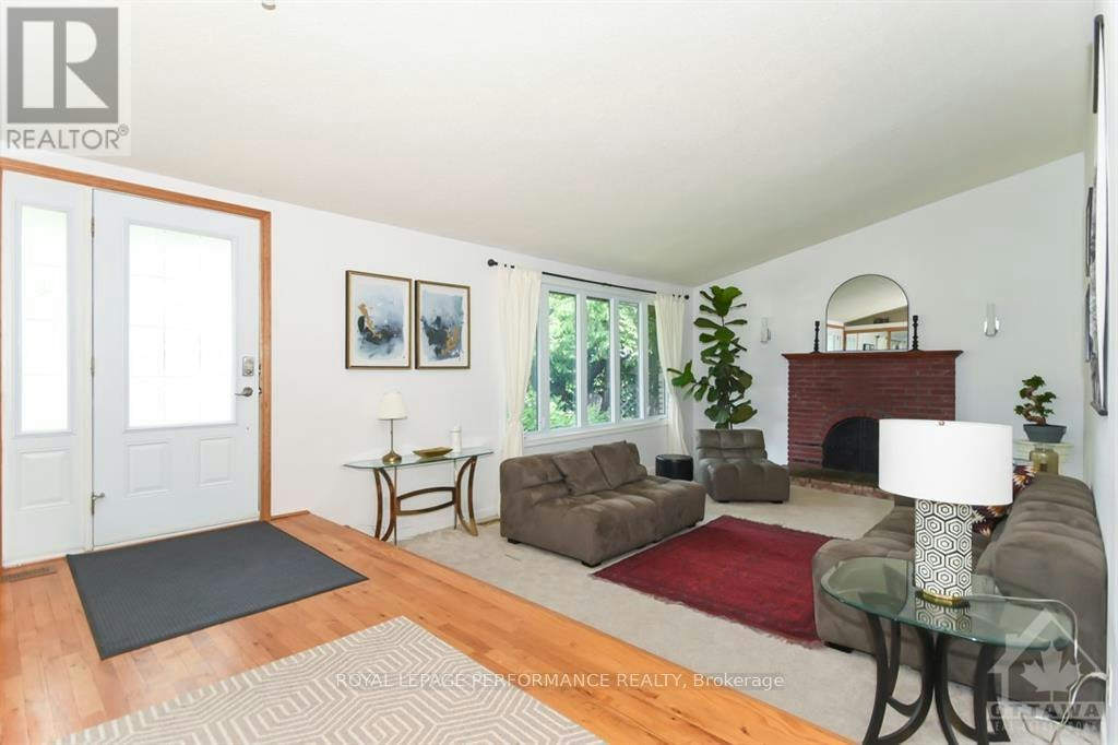 85 Crownhill Street, Ottawa, ON, K1J 6W9 - 3