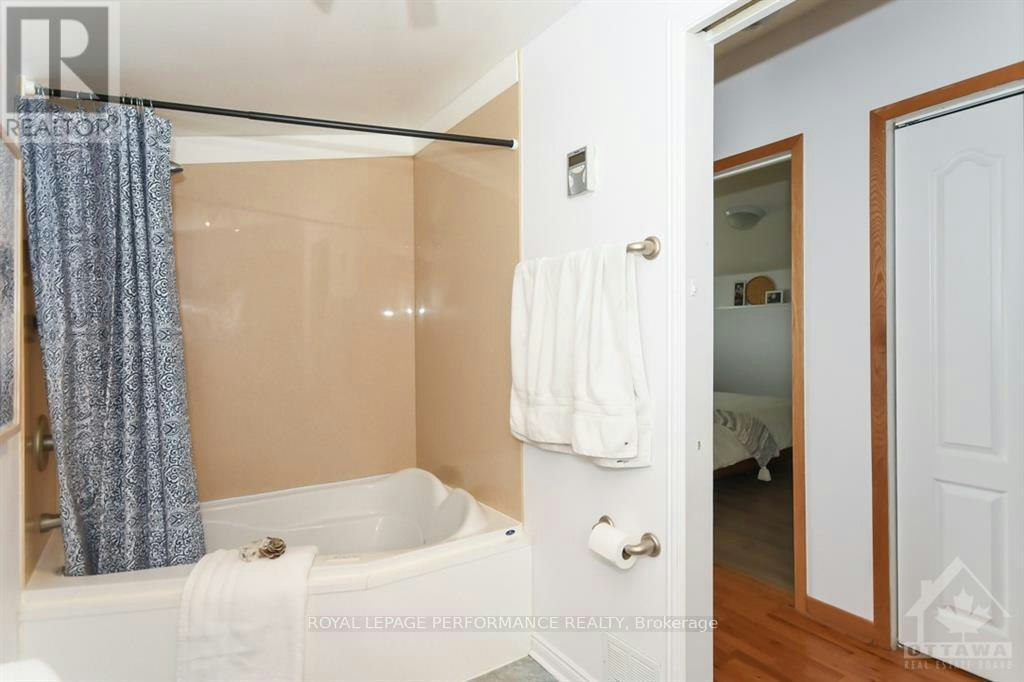 85 Crownhill Street, Ottawa, ON, K1J 6W9 - 17