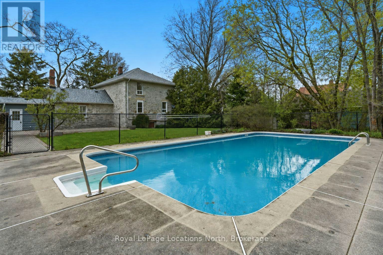 562 Cameron Street, Collingwood, ON, L9Y 2J3