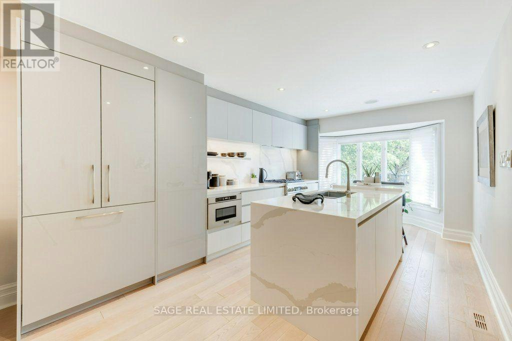 70 Heath Street E, Toronto, ON, M4T 1S3