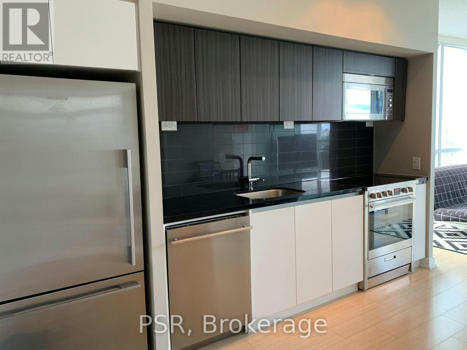1908-75 Queens Wharf Road, Toronto, ON, M5V 0J8 - 2