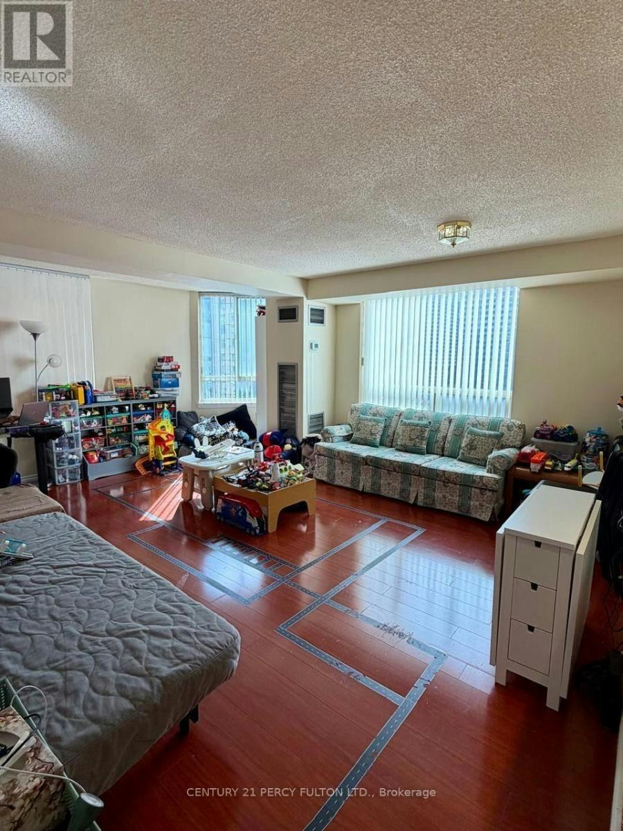 1111-633 Bay Street, Toronto, ON, M5G 2G4 - 2