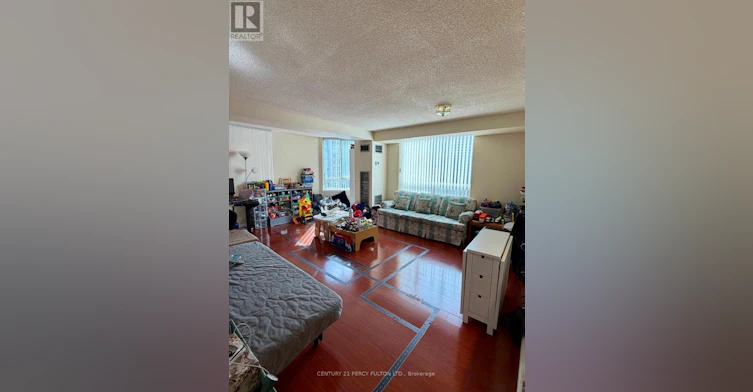 1111-633 Bay Street, Toronto, ON, M5G 2G4 - 2