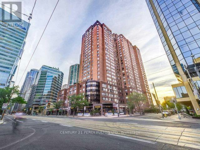 1111-633 Bay Street, Toronto, ON, M5G 2G4