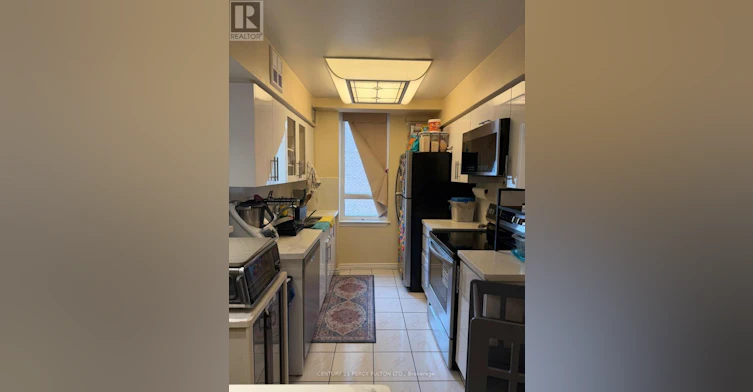 1111-633 Bay Street, Toronto, ON, M5G 2G4 - 3