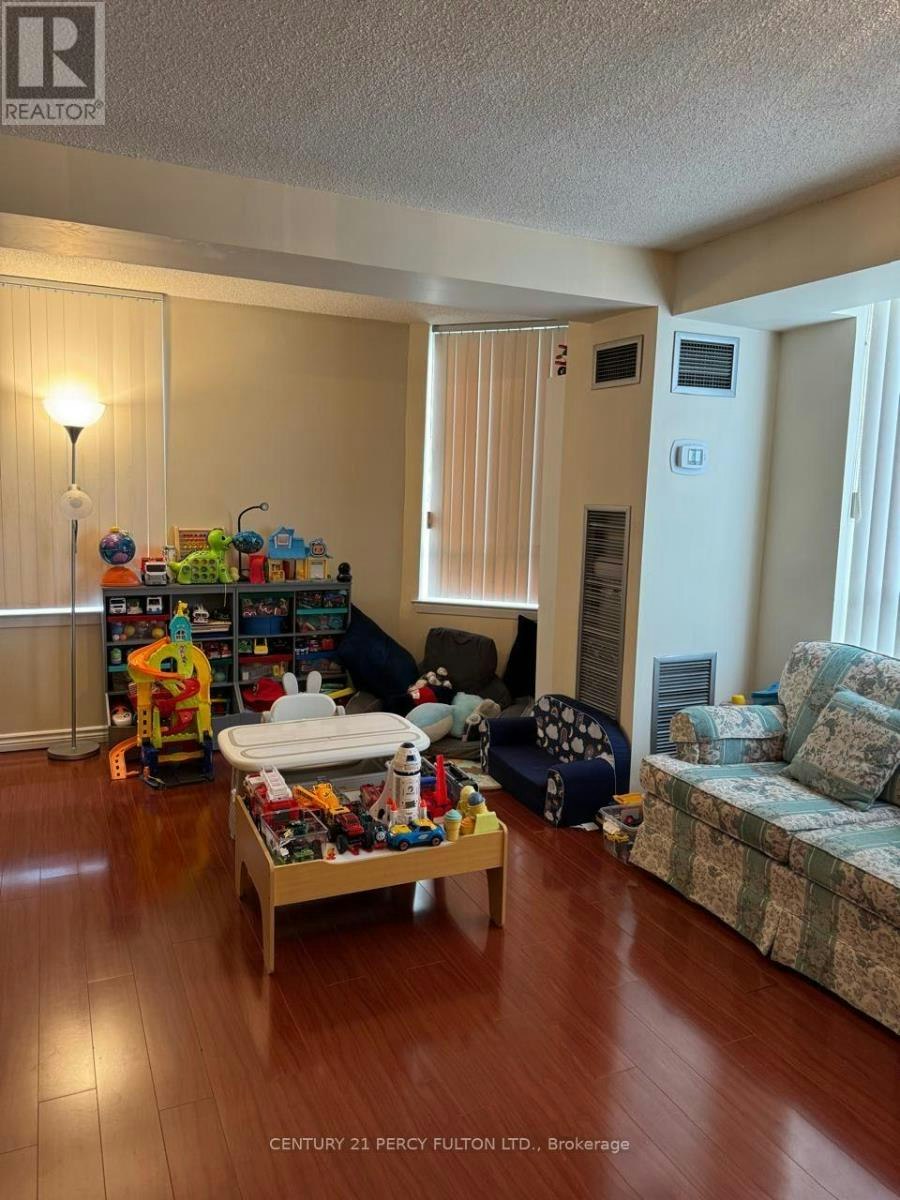 1111-633 Bay Street, Toronto, ON, M5G 2G4 - 7