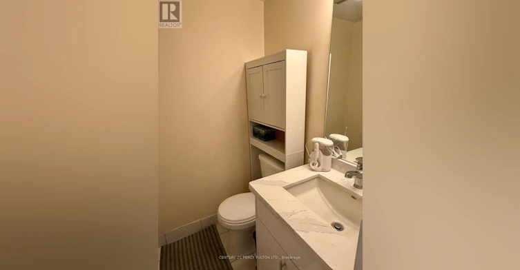 1111-633 Bay Street, Toronto, ON, M5G 2G4 - 10