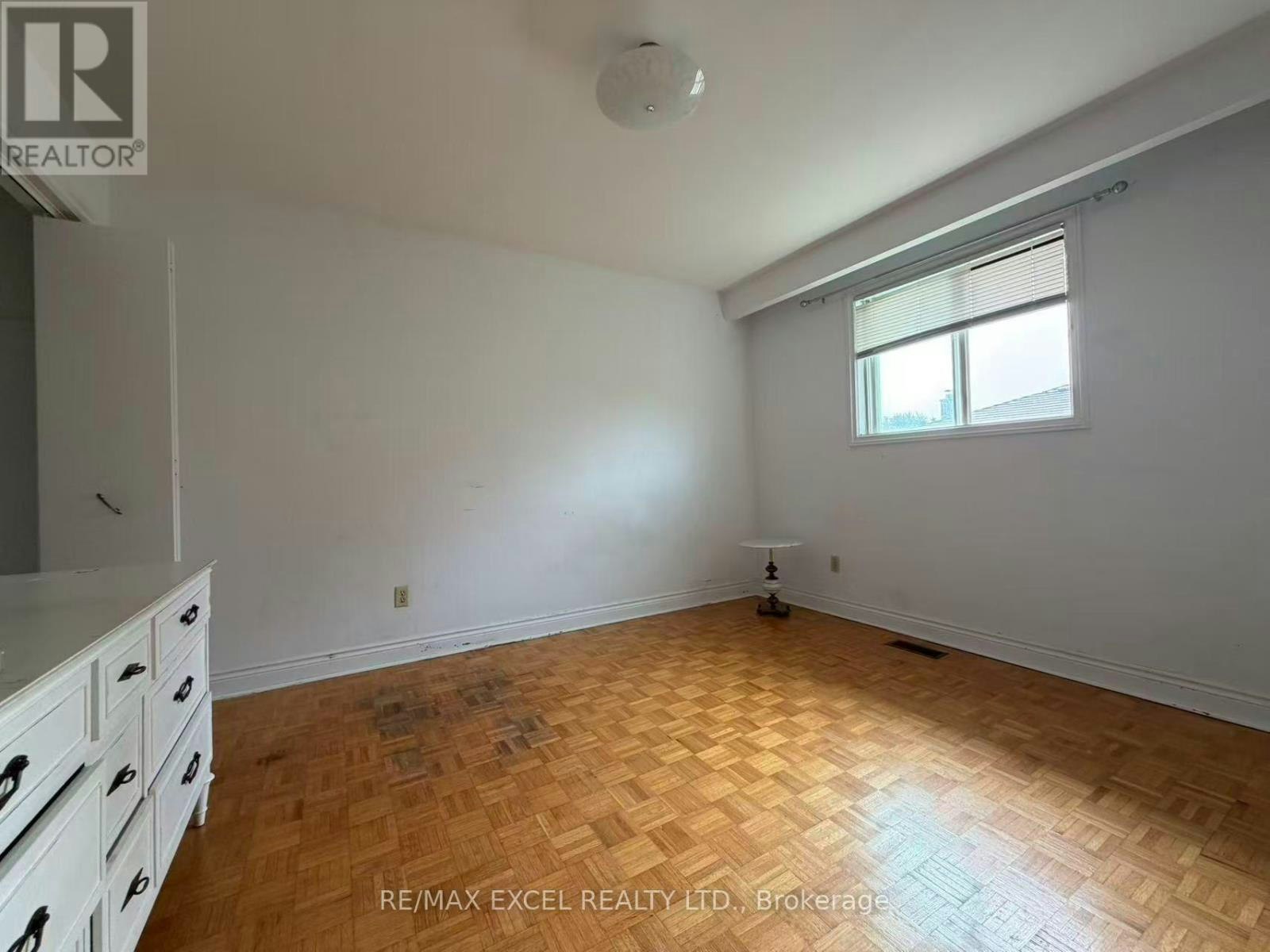 UPPER-56 Leafield Drive, Toronto, ON, M1W 2T2 - 18