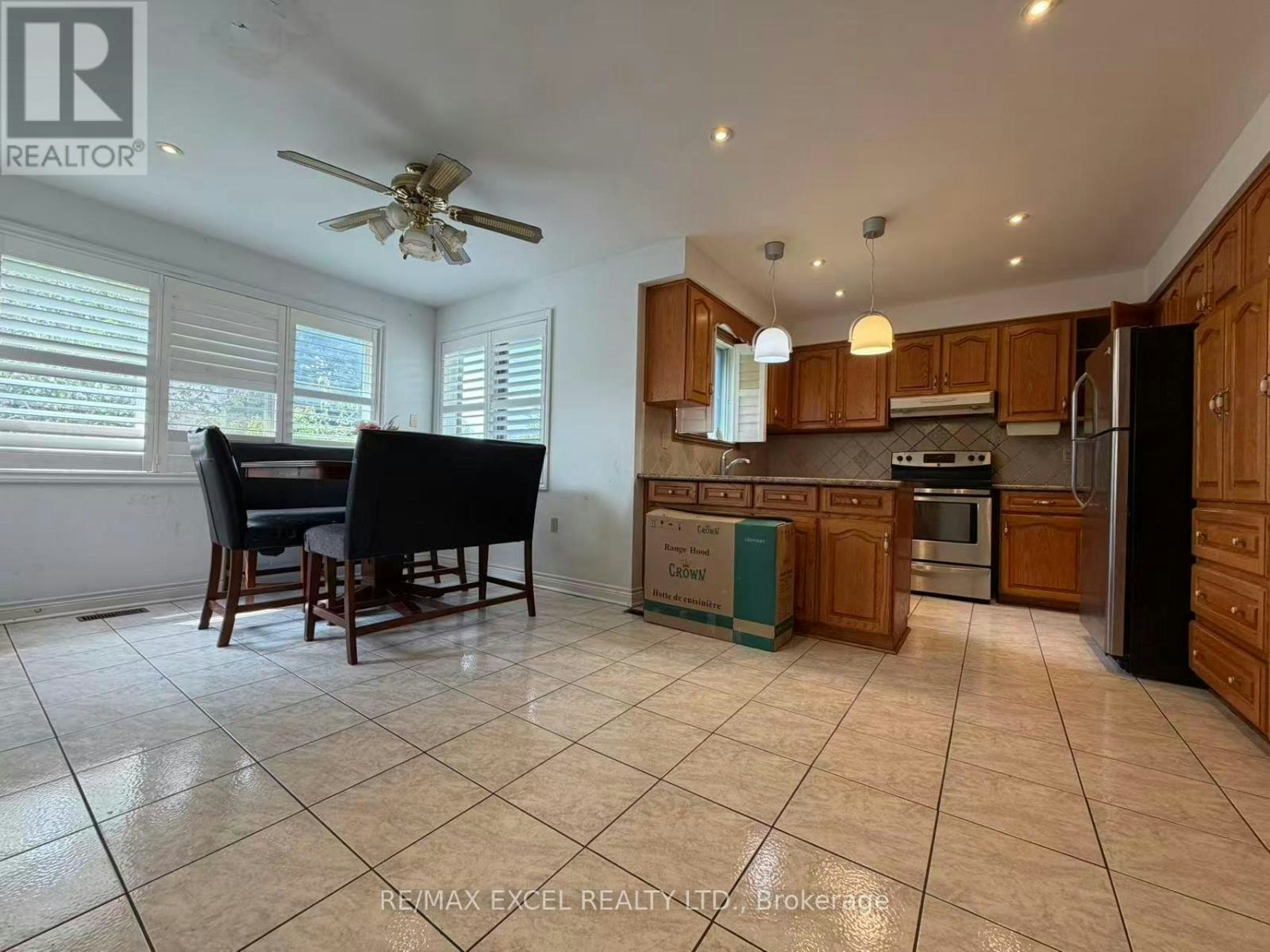 UPPER-56 Leafield Drive, Toronto, ON, M1W 2T2