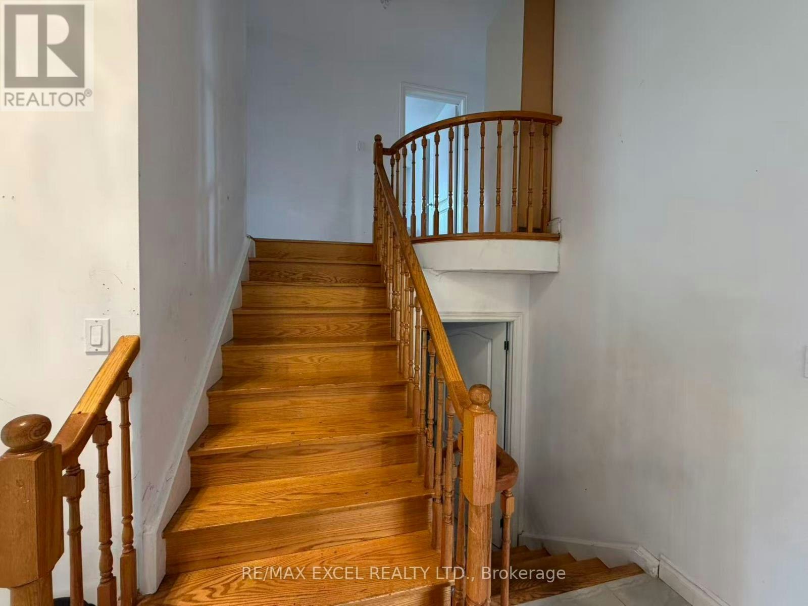 UPPER-56 Leafield Drive, Toronto, ON, M1W 2T2 - 13
