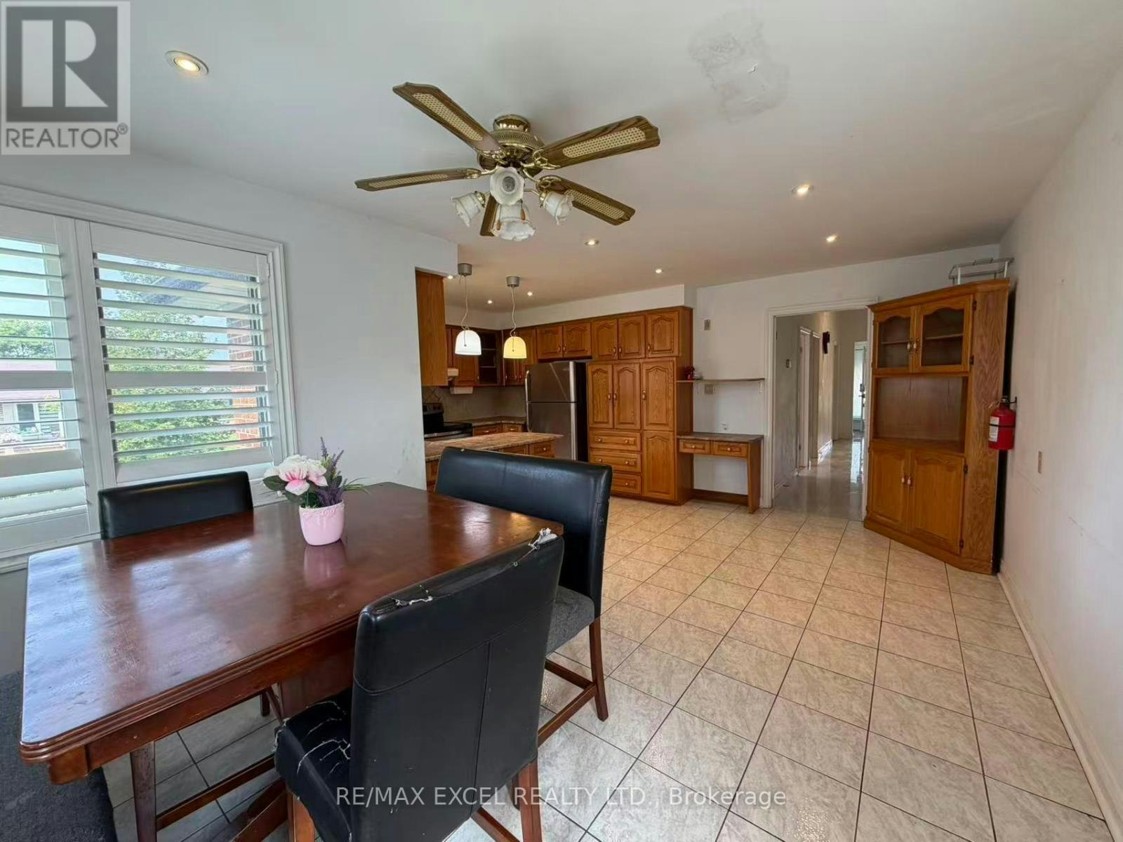 UPPER-56 Leafield Drive, Toronto, ON, M1W 2T2 - 11