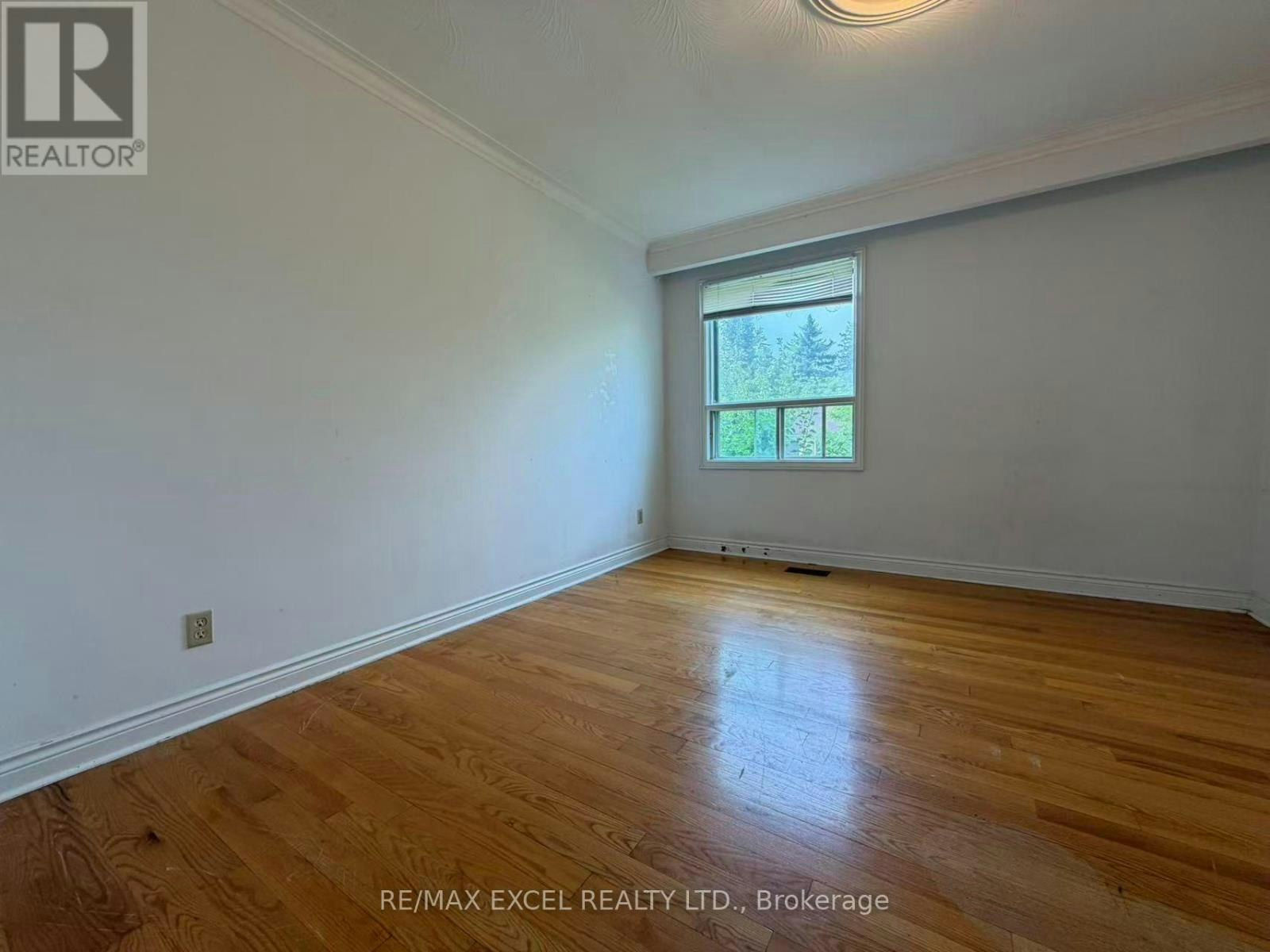 UPPER-56 Leafield Drive, Toronto, ON, M1W 2T2 - 8
