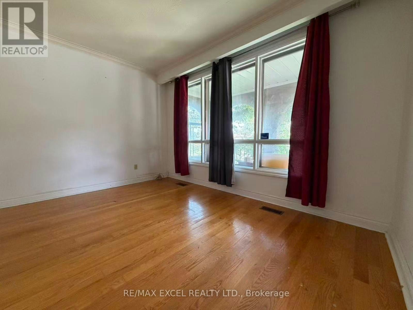 UPPER-56 Leafield Drive, Toronto, ON, M1W 2T2 - 6