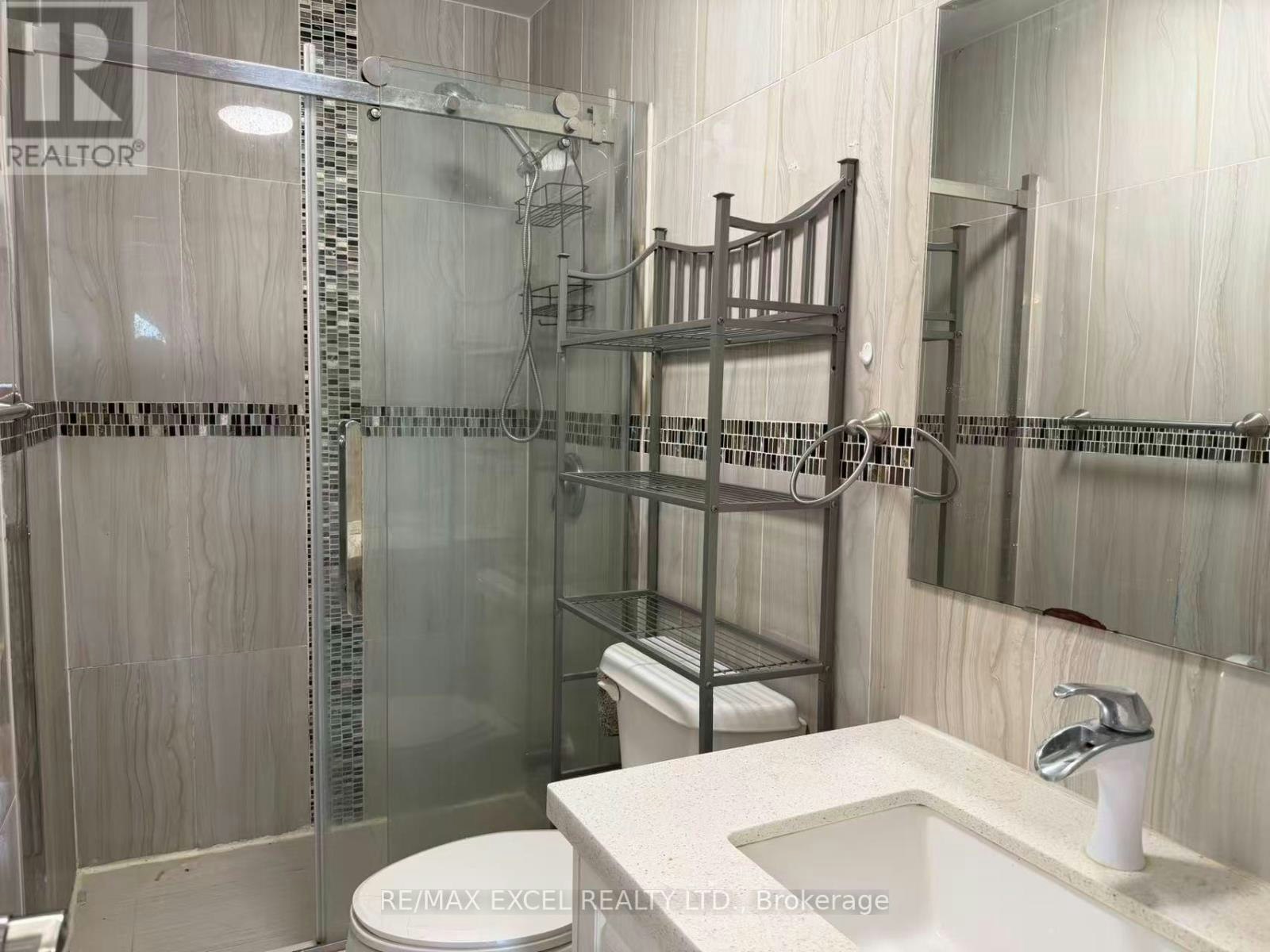 UPPER-56 Leafield Drive, Toronto, ON, M1W 2T2 - 16