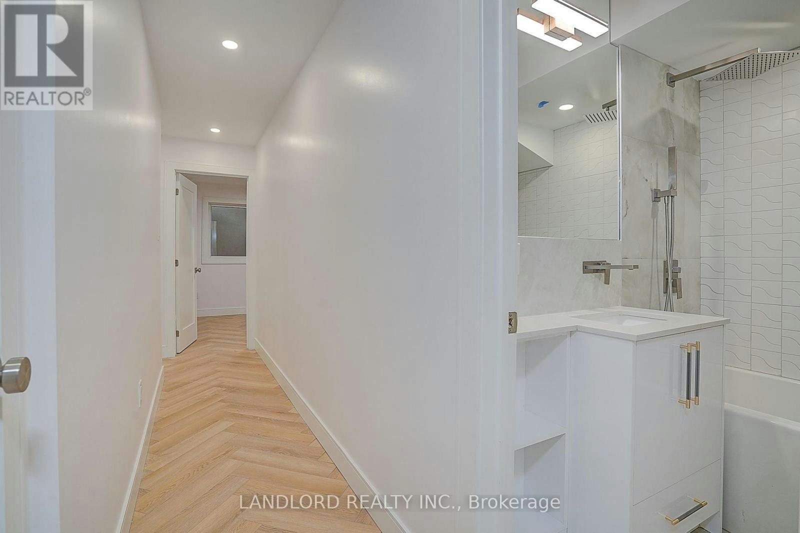 4-1344 Pape Avenue, Toronto, ON, M4K 3X2 - 28