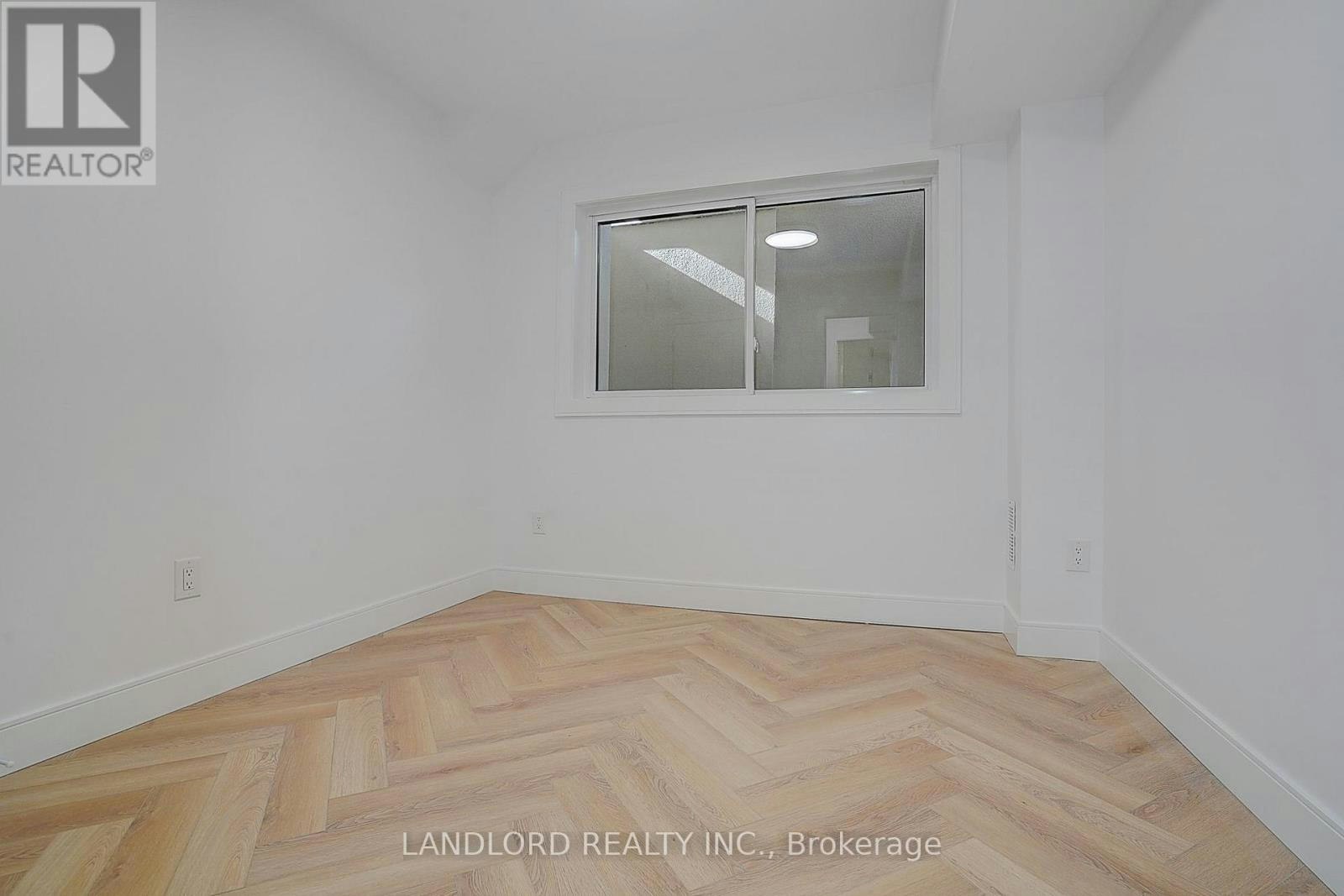 4-1344 Pape Avenue, Toronto, ON, M4K 3X2 - 35
