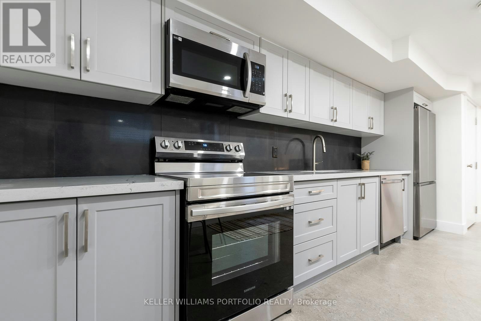 LOWER-180 Maria Street, Toronto, ON, M6P 1W4 - 12