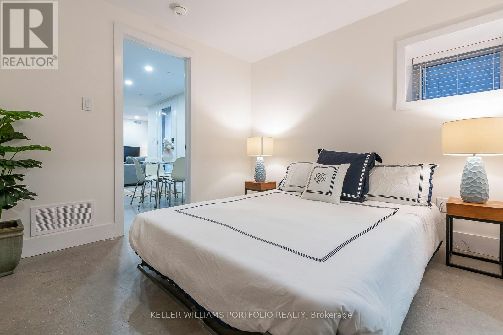LOWER-180 Maria Street, Toronto, ON, M6P 1W4 - 15