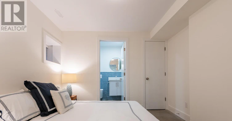 LOWER-180 Maria Street, Toronto, ON, M6P 1W4 - 17