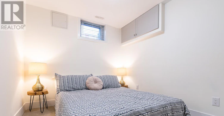 LOWER-180 Maria Street, Toronto, ON, M6P 1W4 - 5
