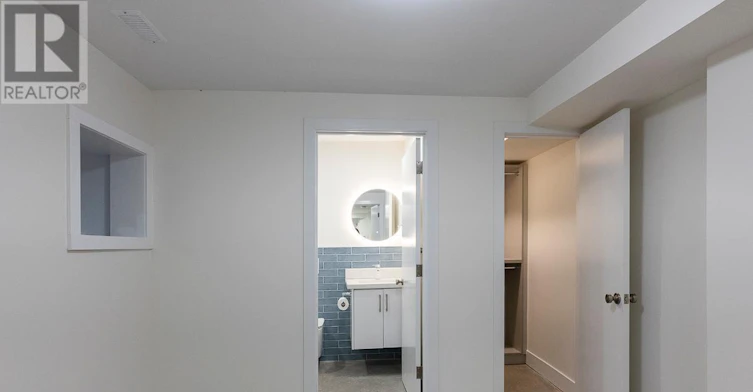 LOWER-180 Maria Street, Toronto, ON, M6P 1W4 - 19