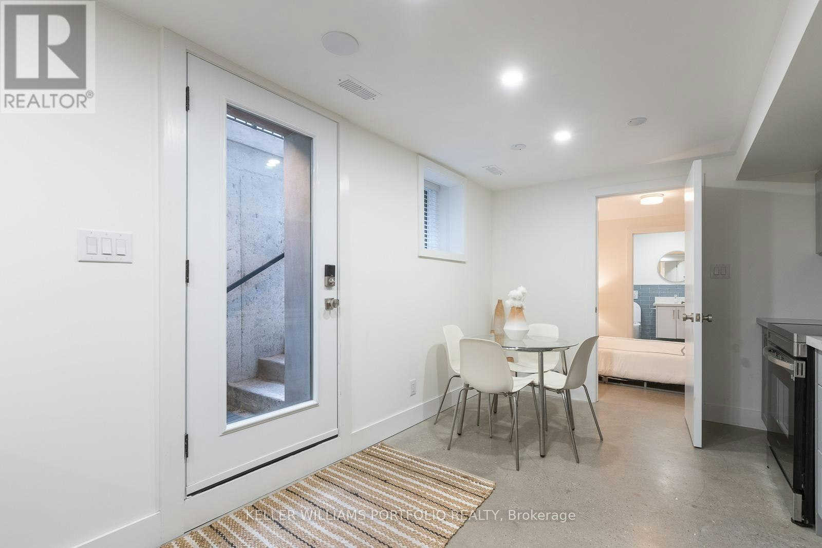 LOWER-180 Maria Street, Toronto, ON, M6P 1W4 - 13