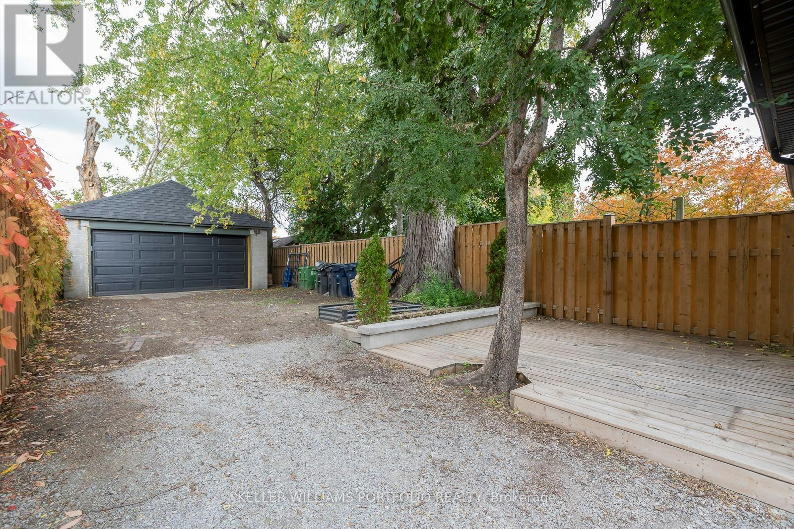 LOWER-180 Maria Street, Toronto, ON, M6P 1W4 - 23