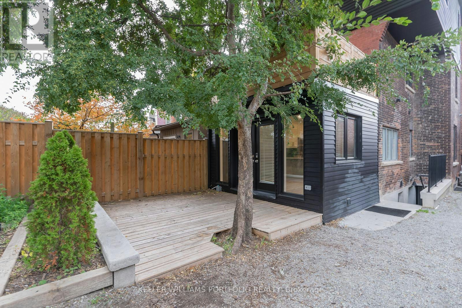 LOWER-180 Maria Street, Toronto, ON, M6P 1W4 - 24