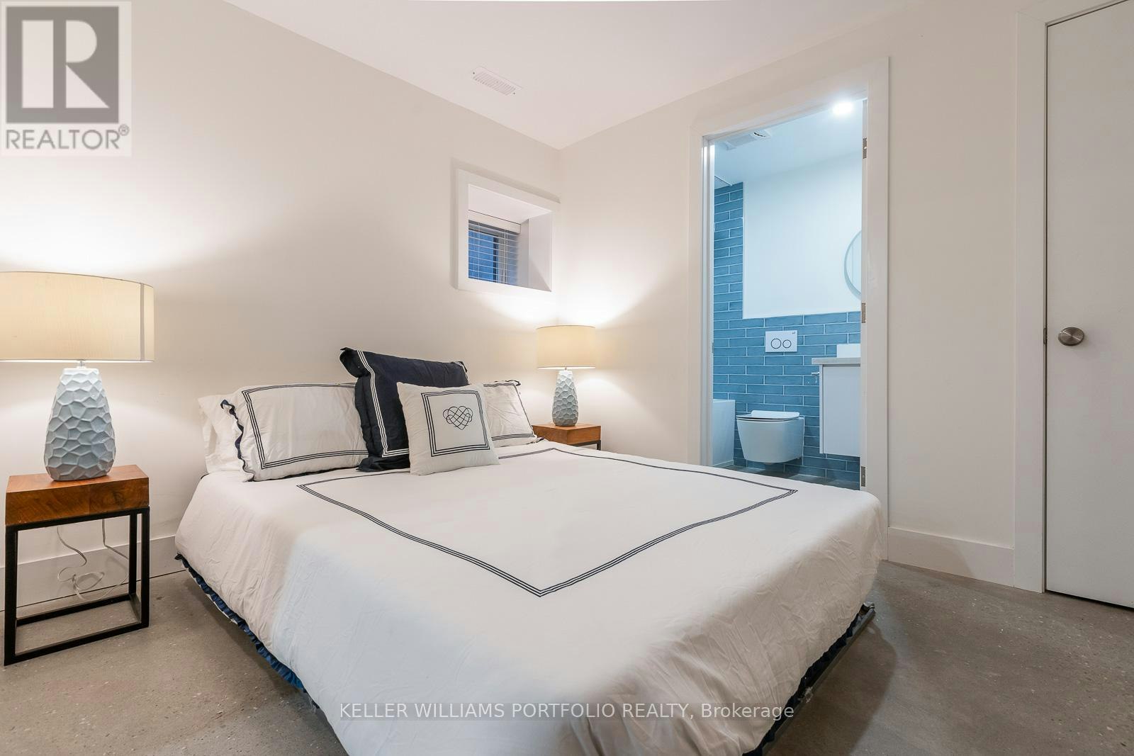 LOWER-180 Maria Street, Toronto, ON, M6P 1W4 - 16