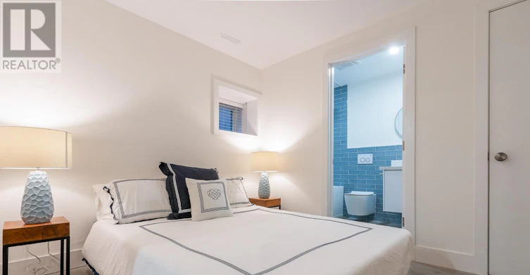 LOWER-180 Maria Street, Toronto, ON, M6P 1W4 - 16