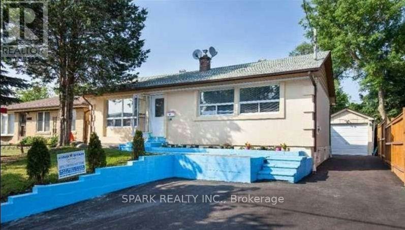27 Erlesmere Avenue, Brampton, ON, L6W 2T4