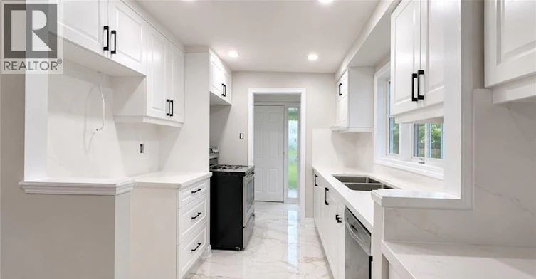 Upper-76 Appalachian Crescent, Kitchener, ON, N2E 1A4 - 6