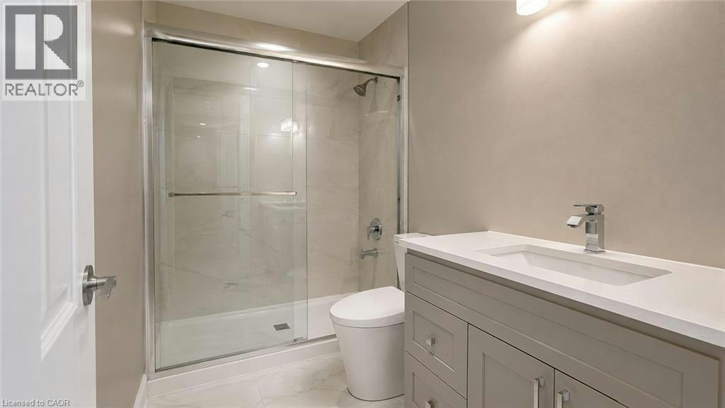 Upper-76 Appalachian Crescent, Kitchener, ON, N2E 1A4 - 9