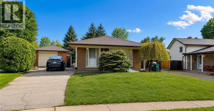 Upper-76 Appalachian Crescent, Kitchener, ON, N2E 1A4