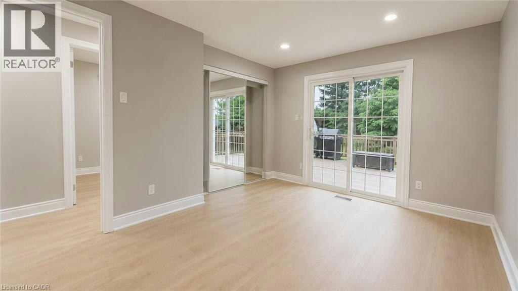 Upper-76 Appalachian Crescent, Kitchener, ON, N2E 1A4 - 13