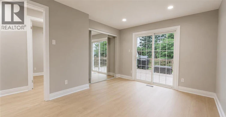 Upper-76 Appalachian Crescent, Kitchener, ON, N2E 1A4 - 13