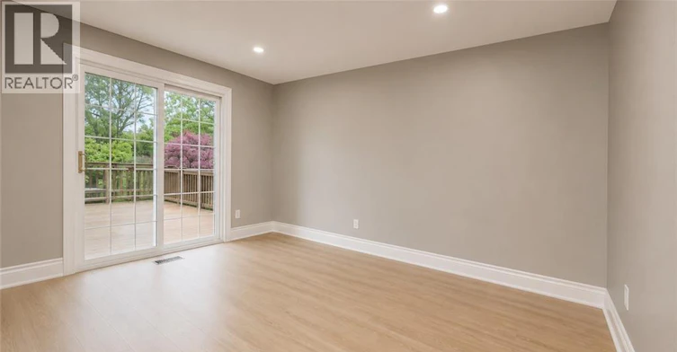Upper-76 Appalachian Crescent, Kitchener, ON, N2E 1A4 - 14