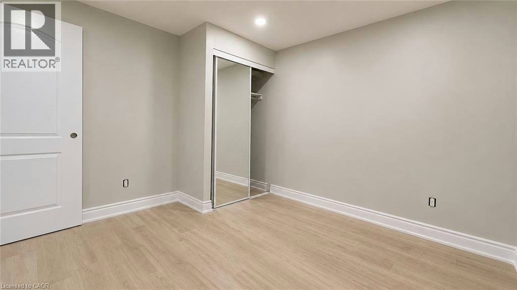 Upper-76 Appalachian Crescent, Kitchener, ON, N2E 1A4 - 11