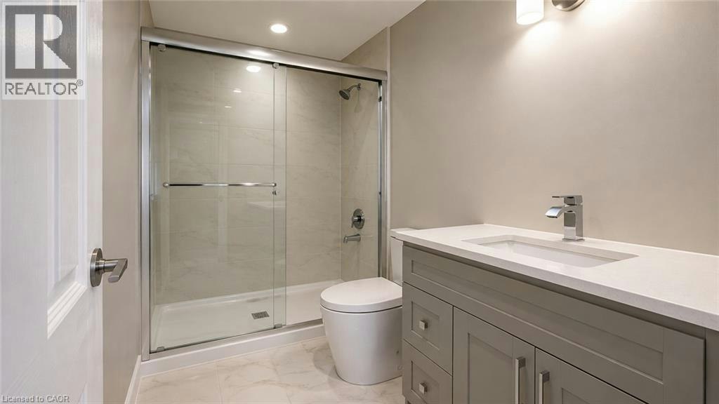 Upper-76 Appalachian Crescent, Kitchener, ON, N2E 1A4 - 10