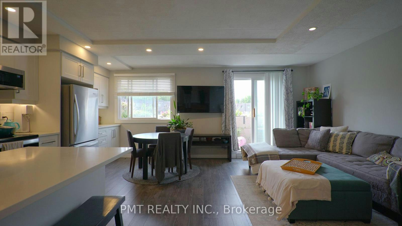 203-10 Cooper Street, Cambridge, ON, N3C 2N2 - 2