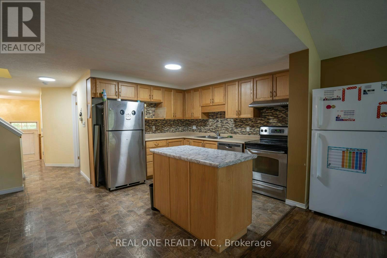971 Creekside Drive, Waterloo, ON, N2V 2W5 - 6
