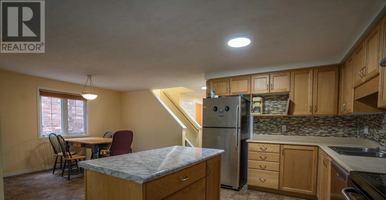 971 Creekside Drive, Waterloo, ON, N2V 2W5 - 7