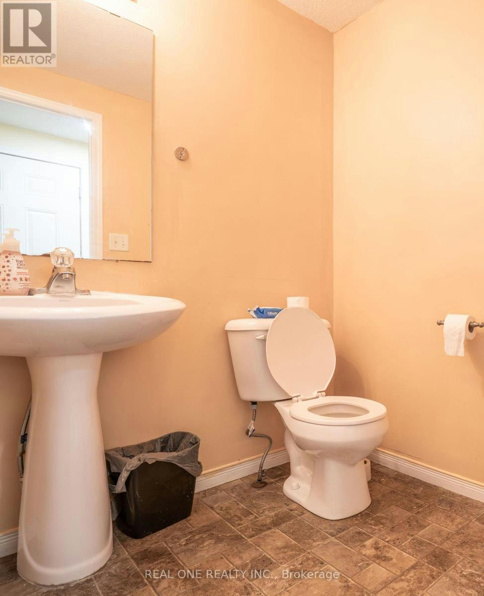 971 Creekside Drive, Waterloo, ON, N2V 2W5 - 10
