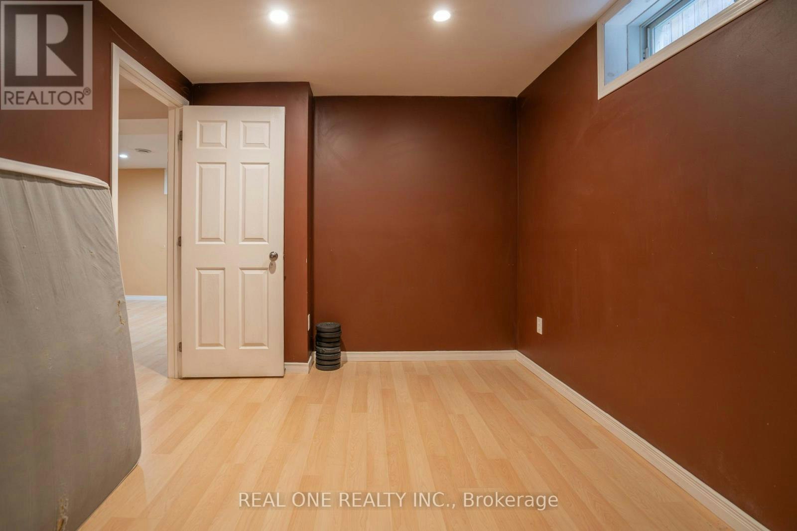 971 Creekside Drive, Waterloo, ON, N2V 2W5 - 23