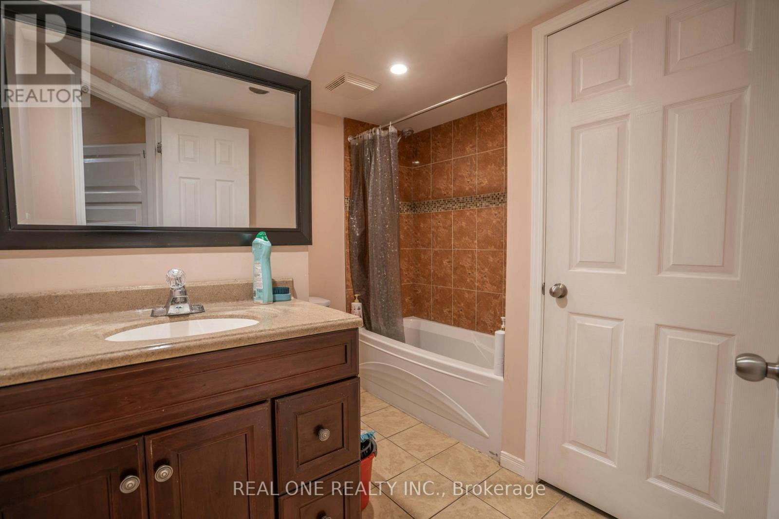 971 Creekside Drive, Waterloo, ON, N2V 2W5 - 24