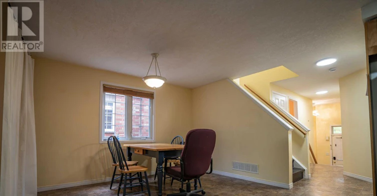 971 Creekside Drive, Waterloo, ON, N2V 2W5 - 8