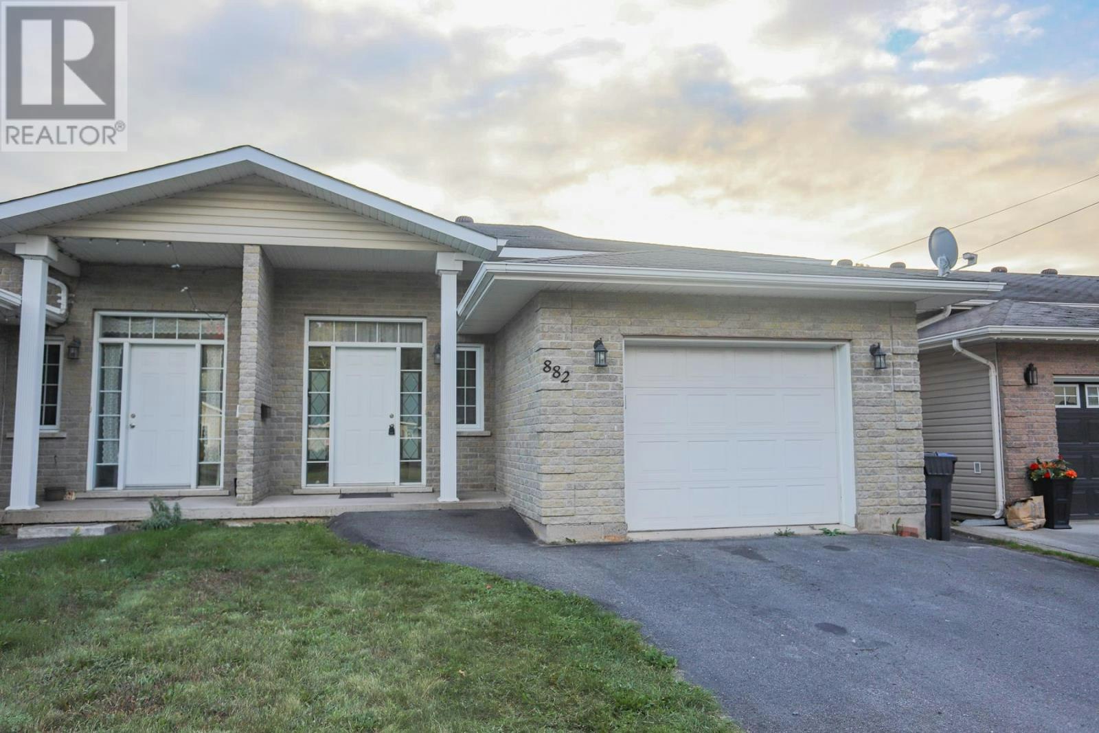 882 Pine Street, Sault Ste. Marie, ON, P6B 3G3