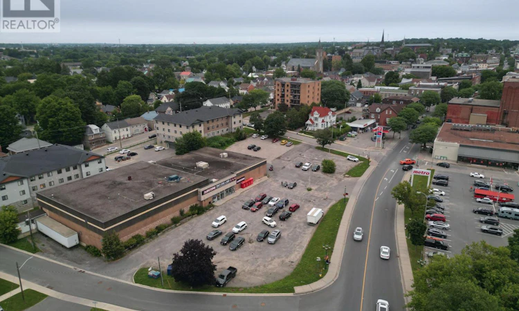 260 King Street W