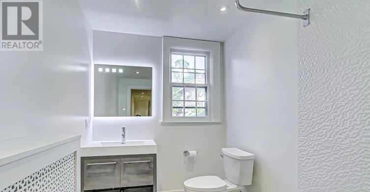 MAIN-12 Highbourne Road, Toronto, ON, M5P 2J2 - 11